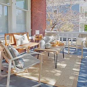 Beautiful Brick 2 Bedroom , Savannah United States